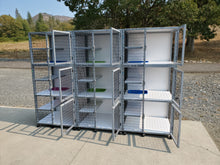 Load image into Gallery viewer, Kitty Condo Model 390