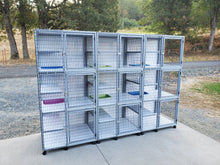 Load image into Gallery viewer, Kitty Condo Model 390