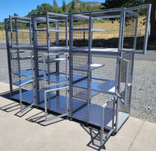 Load image into Gallery viewer, Kitty Condo Model 390