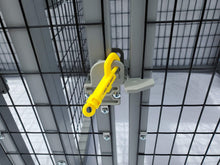 Load image into Gallery viewer, Vinyl Latch