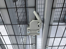 Load image into Gallery viewer, Vinyl Latch