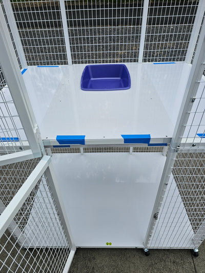 Add-on Divider with Recessed Litter Pan for Walk-in Enclosures Model 510 and 515