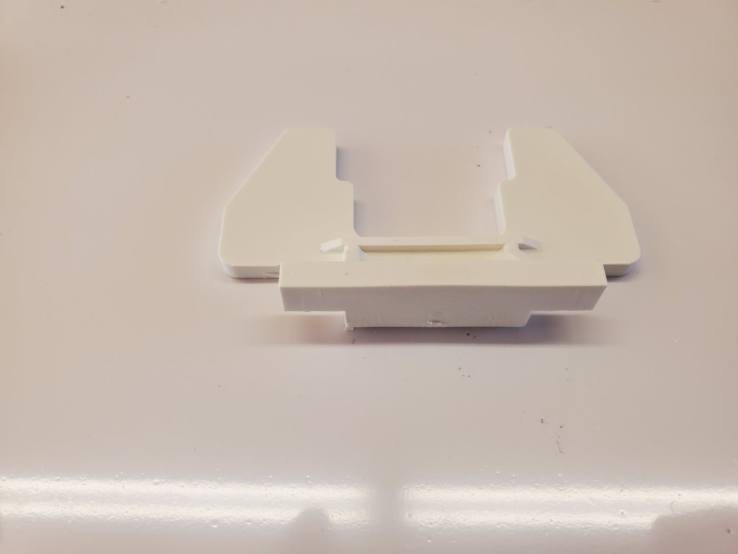 Flipper for vinyl latch