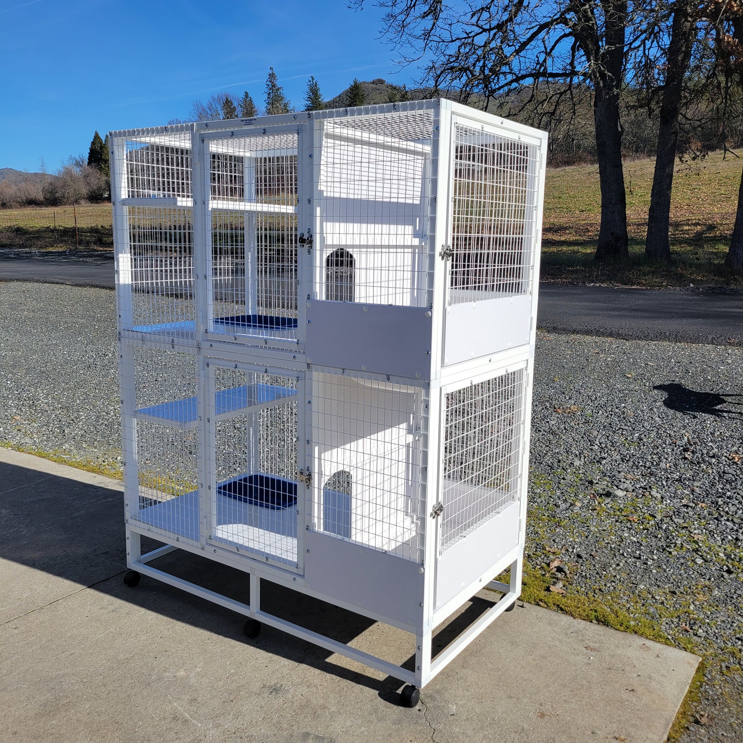 KITTY CONDO MODEL 520-K