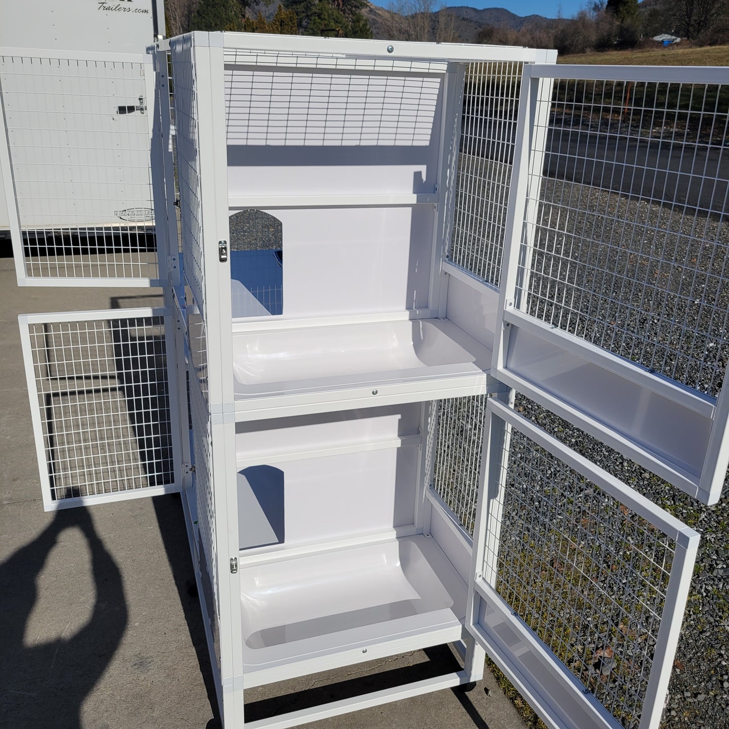 KITTY CONDO MODEL 520-K