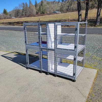 KITTY CONDO MODEL 440