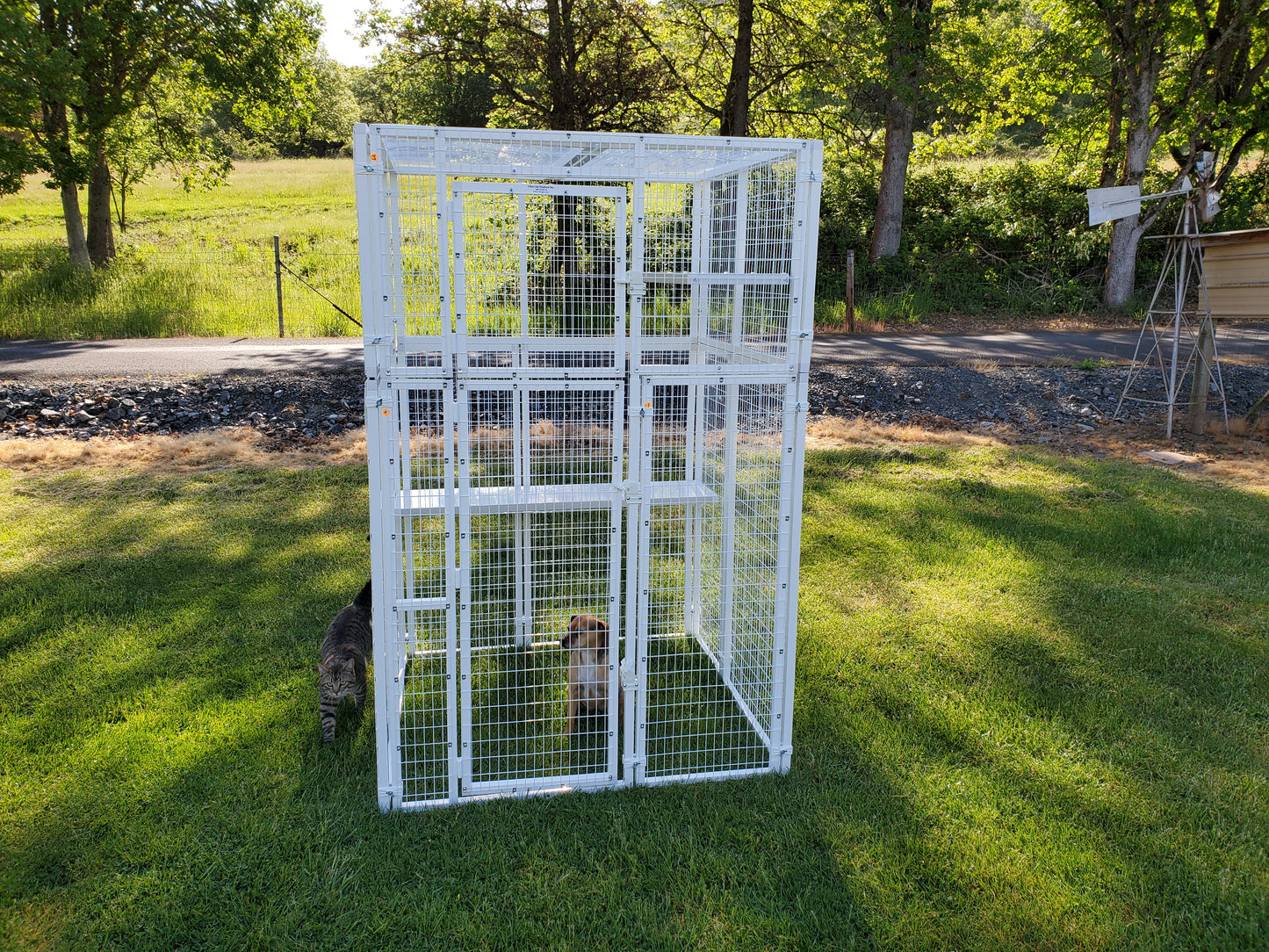 WALK-IN ENCLOSURES MODEL 540