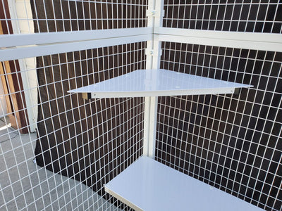 Corner Shelf - plastic