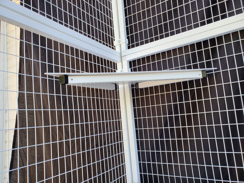 Corner Shelf - plastic