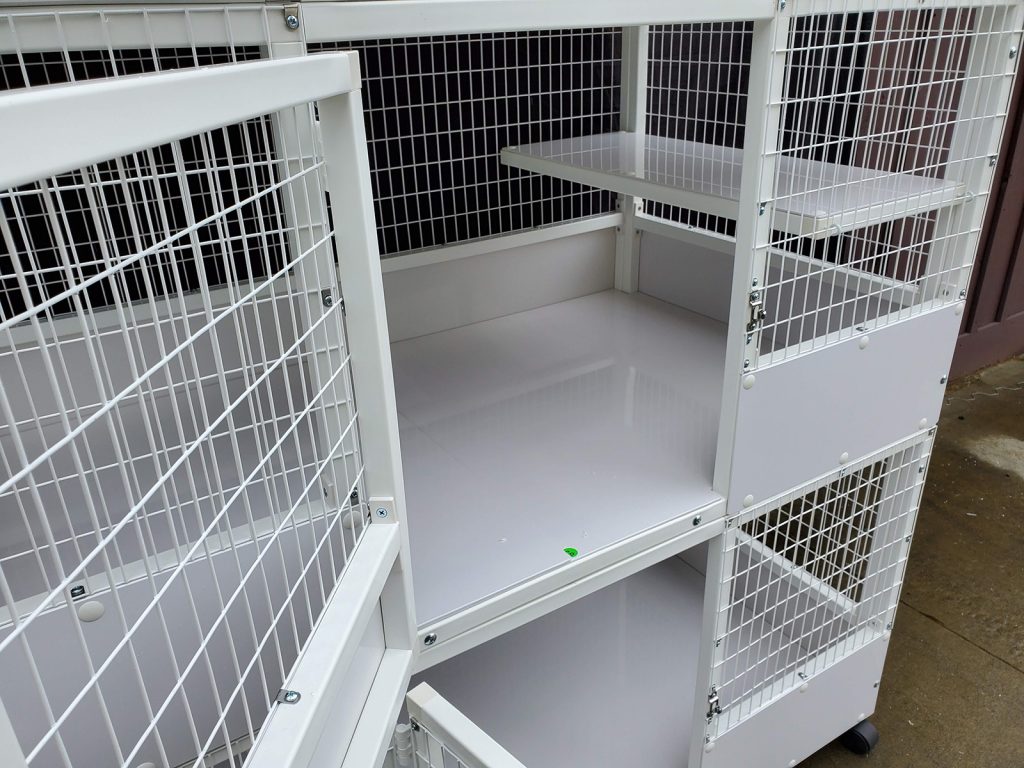 KITTY CONDO MODEL 935-S