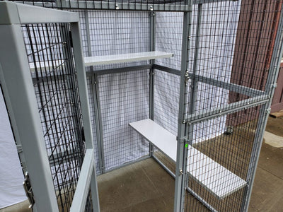 WALK-IN ENCLOSURE MODEL 560