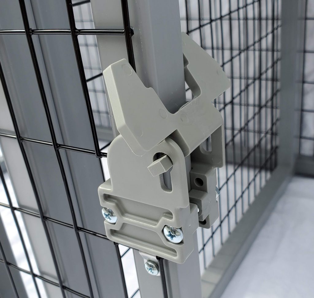 Vinyl Latch – My Pet Cages
